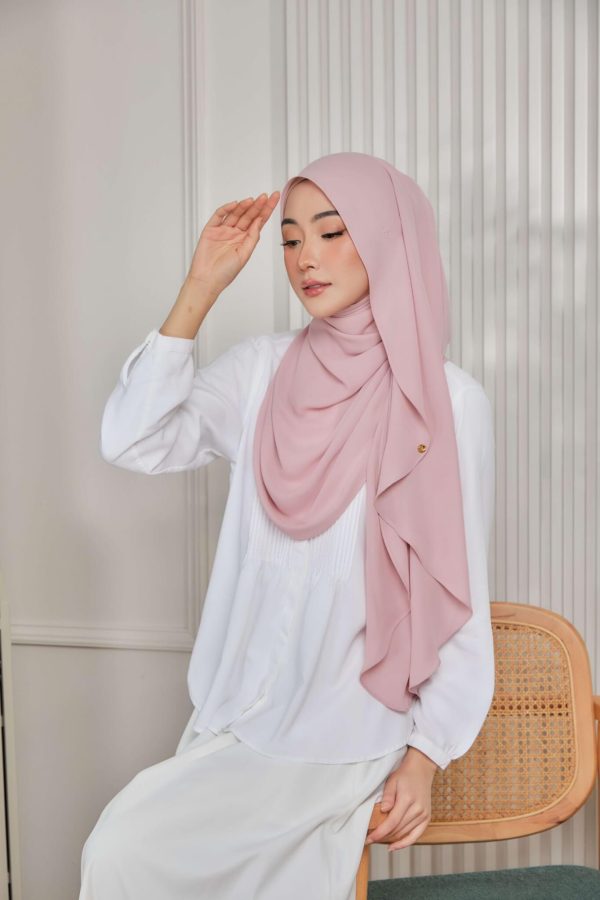 Luna Shawl In Pink CupCake - Image 3
