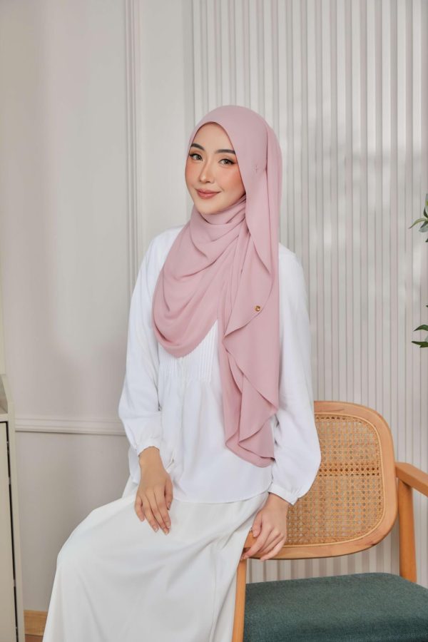 Luna Shawl In Pink CupCake - Image 4