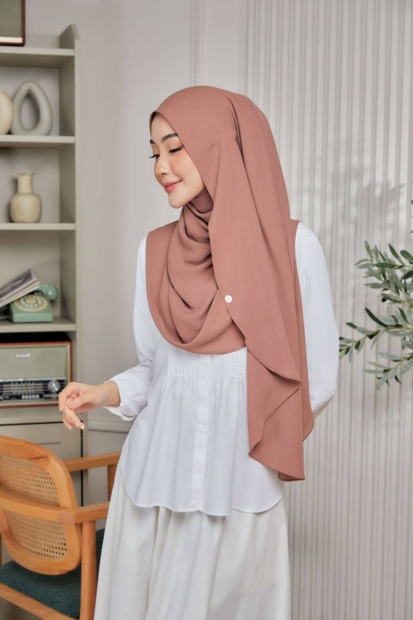 Luna Shawl In Spice Brown - Image 3