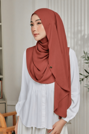 Luna Shawl In Brick Red