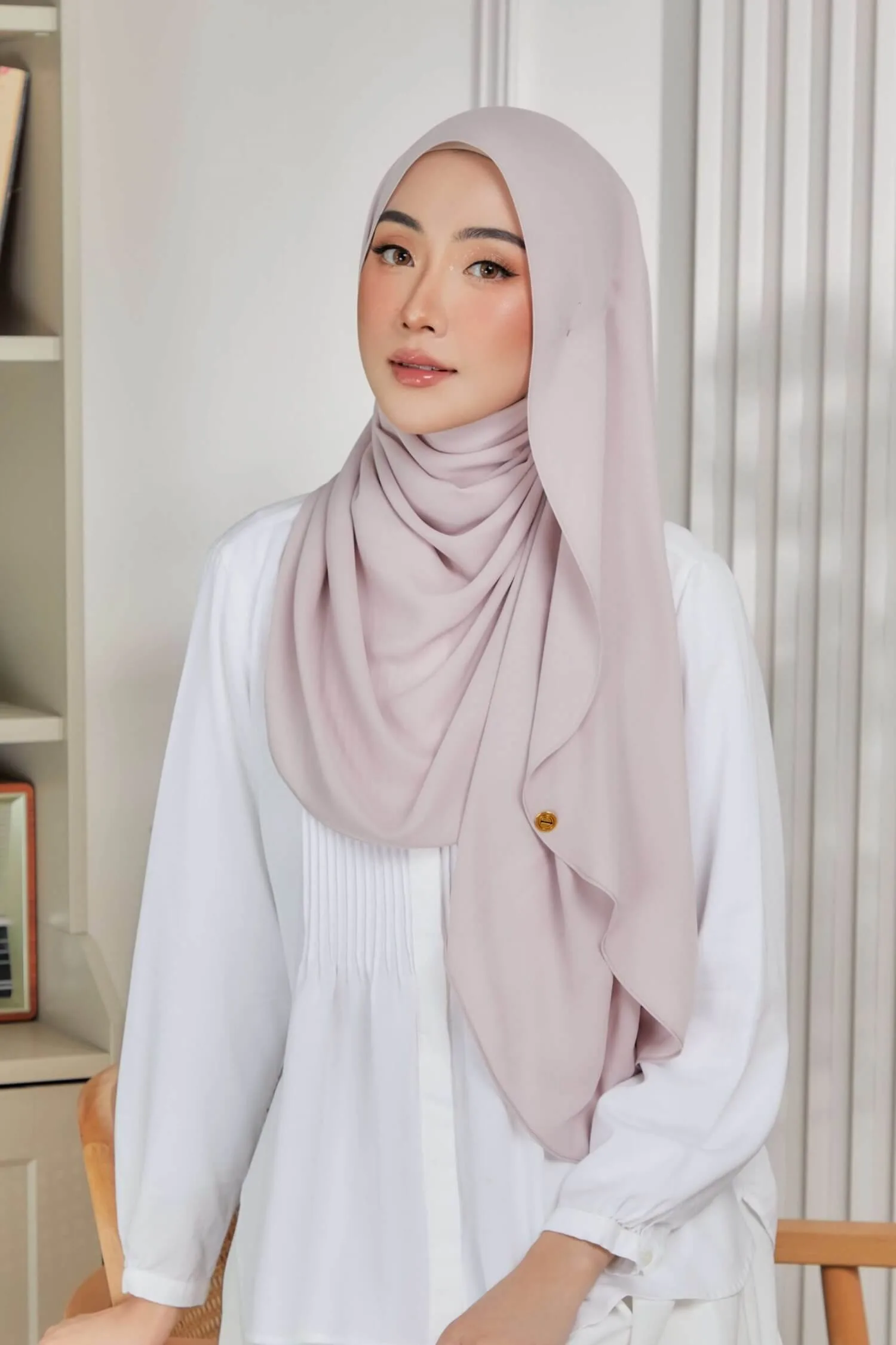 Luna Shawl In Yogurt